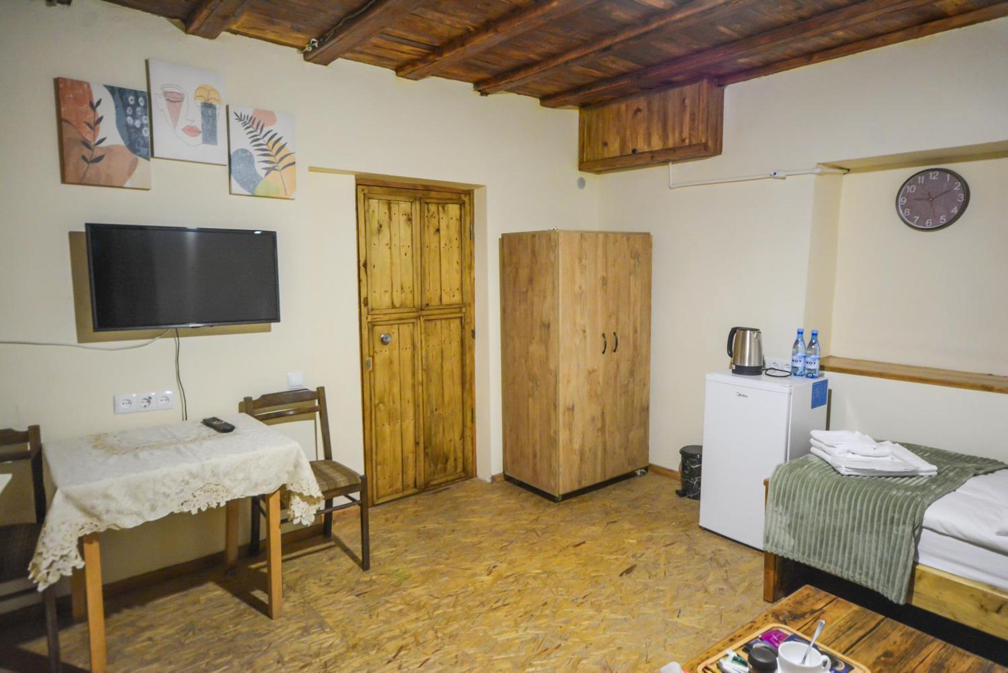 Eleven - 11 Hotel Jegegnadzor Kültér fotó